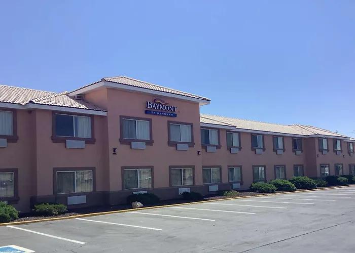 Baymont & By Wyndham Hotel Holbrook