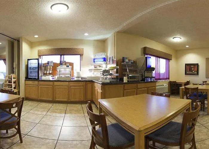 Hotel Baymont & By Wyndham Holbrook