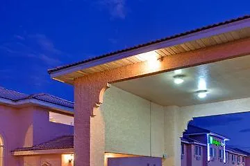 Baymont & By Wyndham 2*